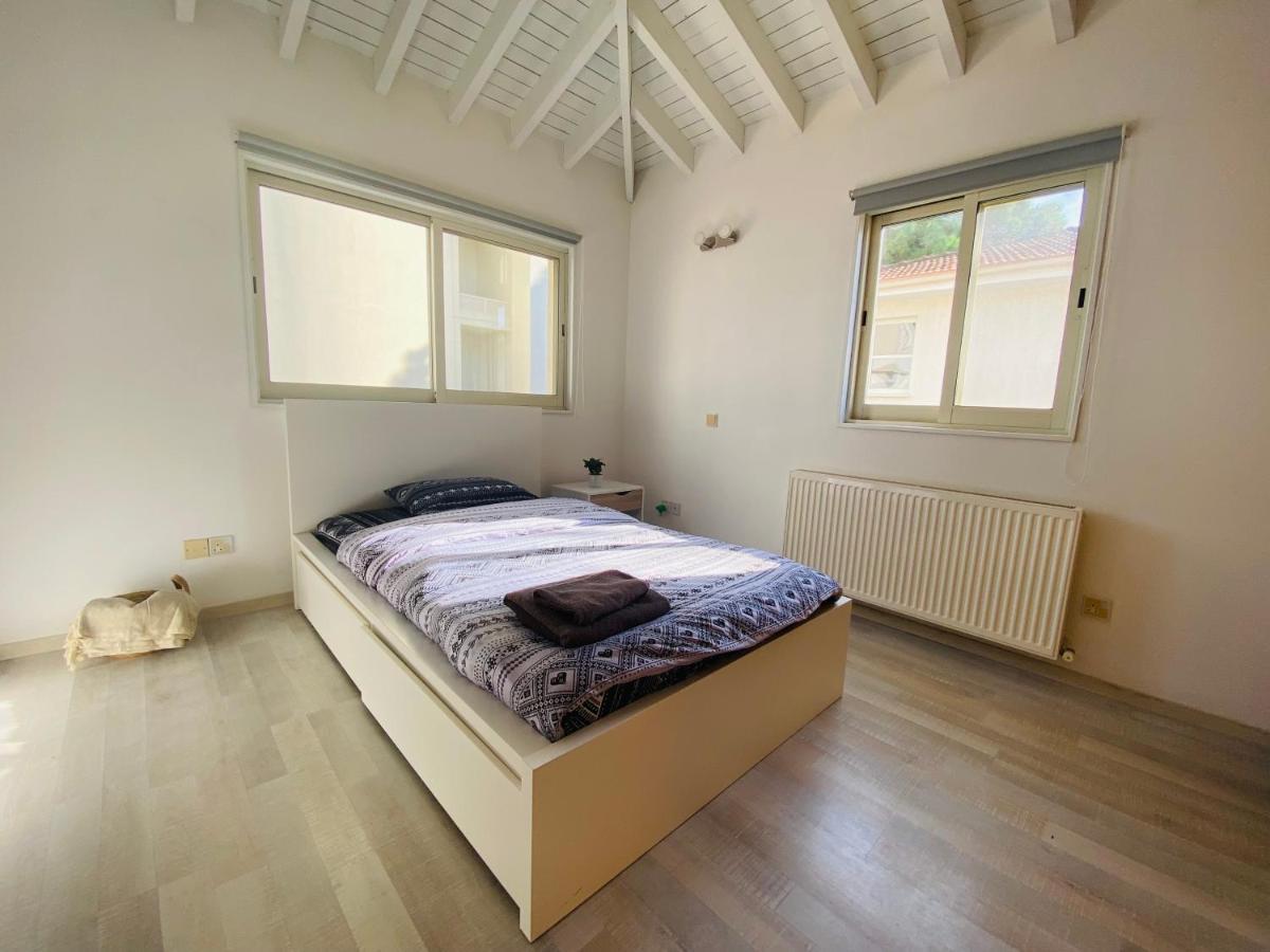 Gaia - 4 Bedroom House In Larnaca Exterior foto
